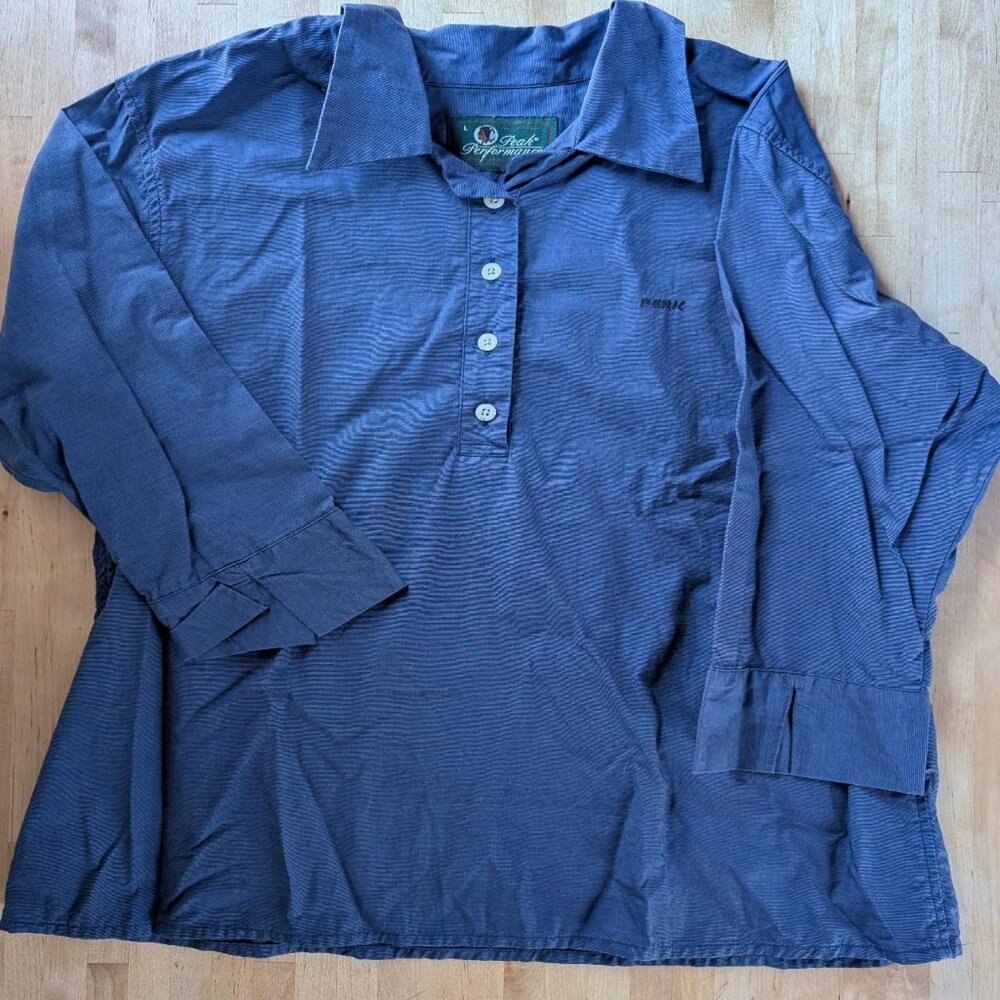 EUC Peak Performance Women's Blouse with Buttons Blue Swedish Scandinavian